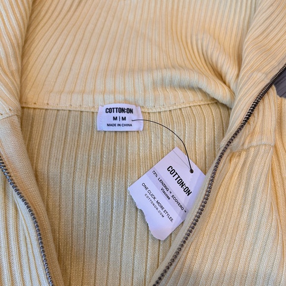 Cotton On- yellow cropped sweater - Picture 2 of 3